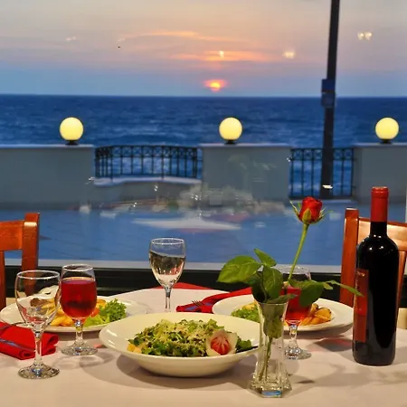 Messina Aparthotel 4*