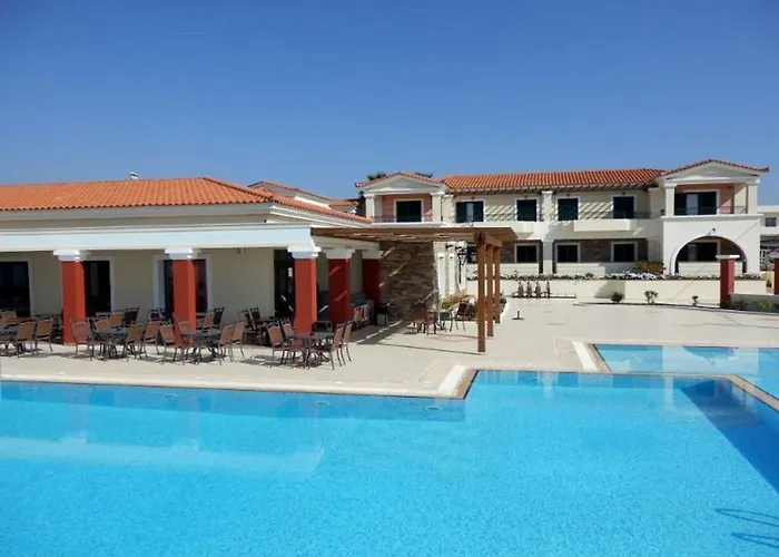 Messina Aparthotel Kyparissia