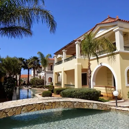 Ξενοδοχείο με διαμερίσματα Messina