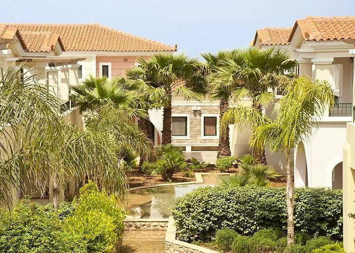 Messina Aparthotel Kyparissia