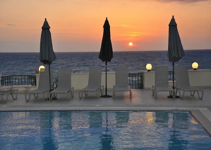 Aparthotel Messina 4*