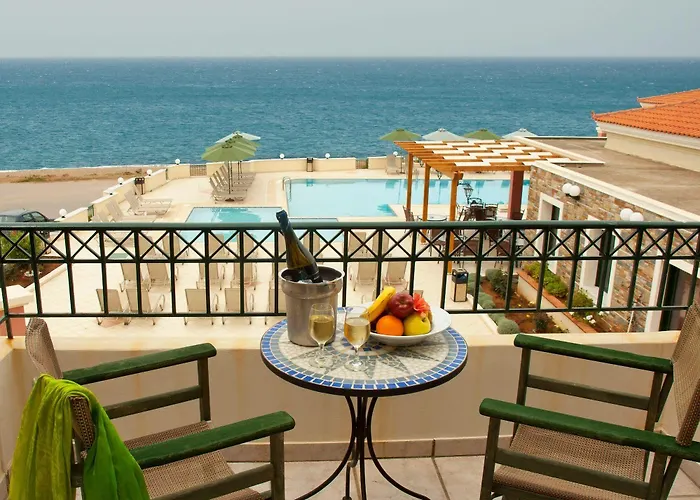 Messina Aparthotel 4*